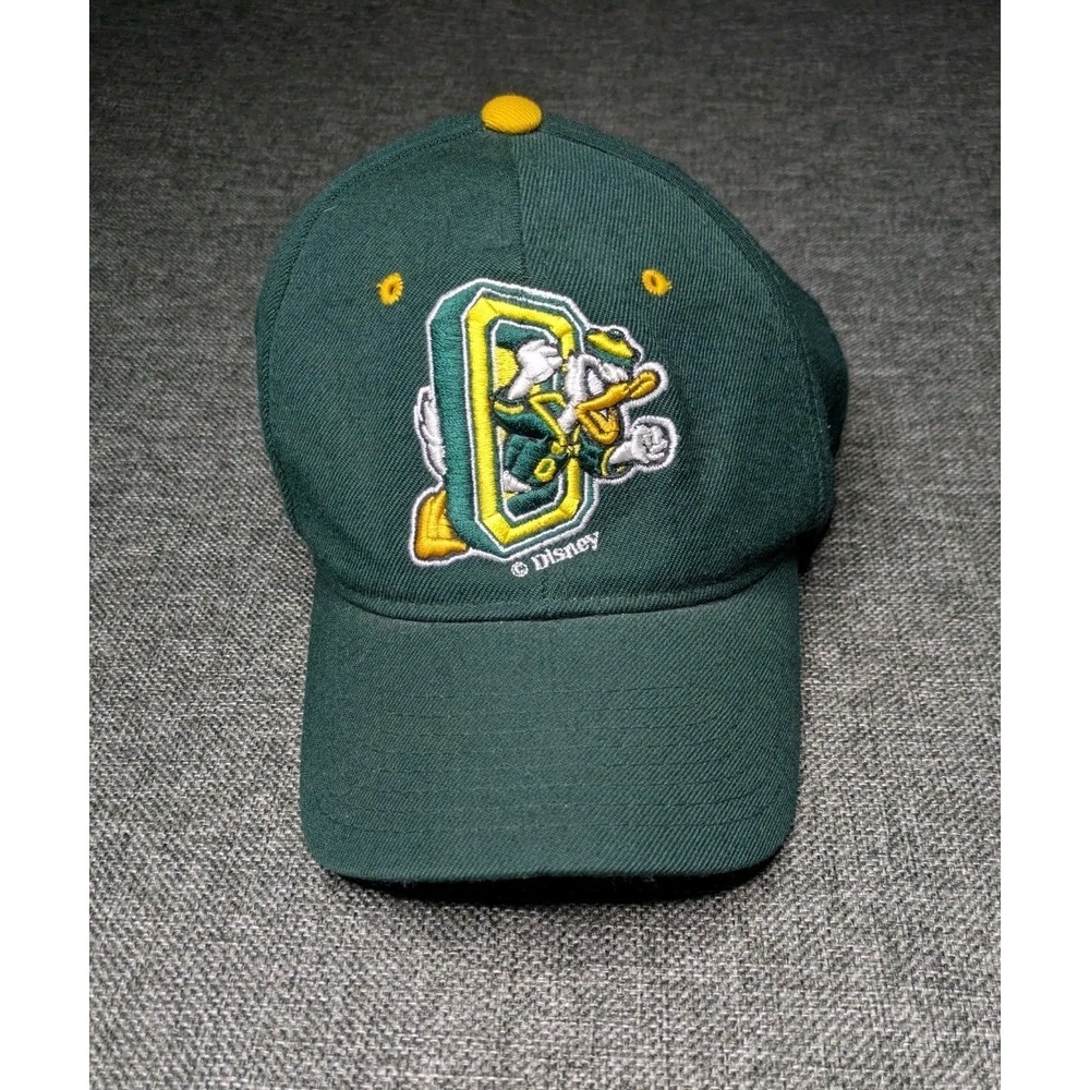 VTG University of Oregon Disney Donald Duck Logo Size 7 1/4 Green FITTED Hat Cap